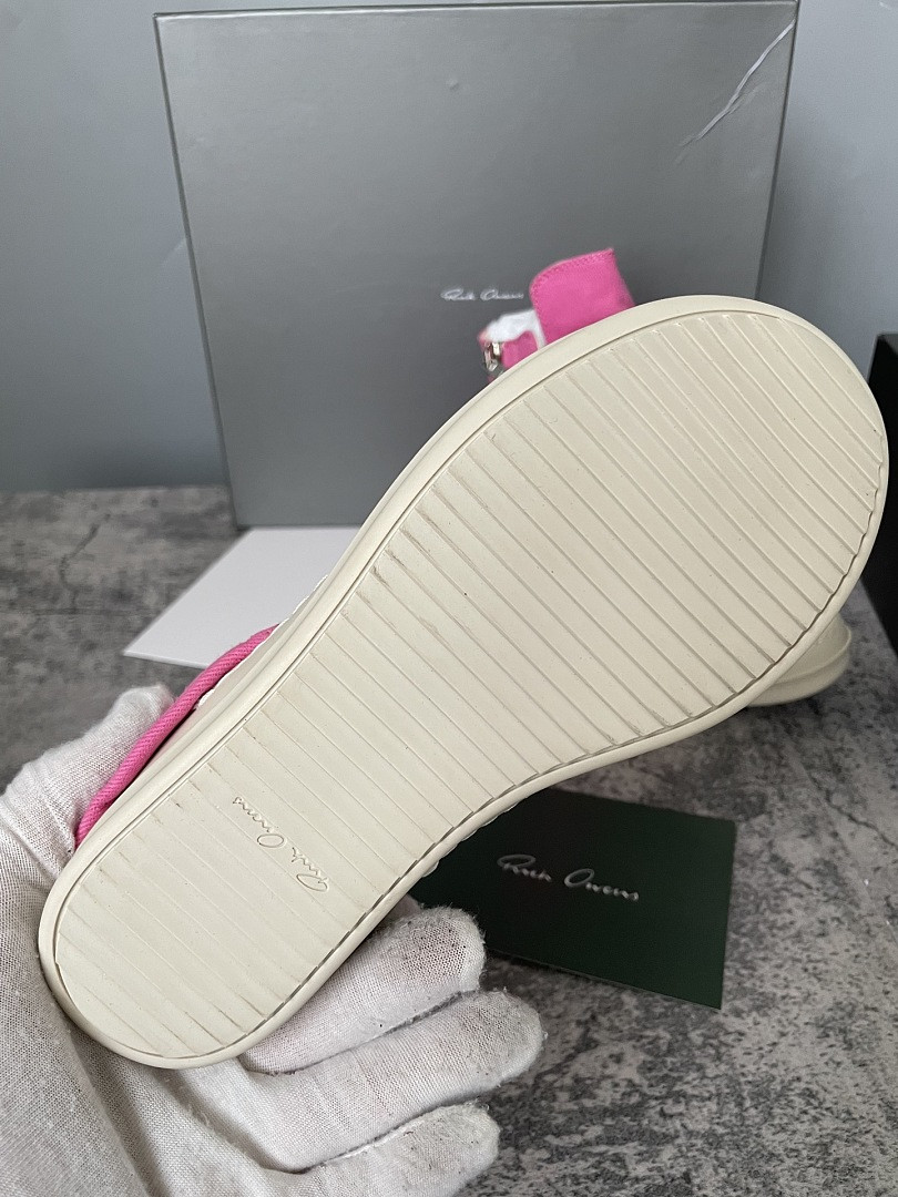 RO Sneakers