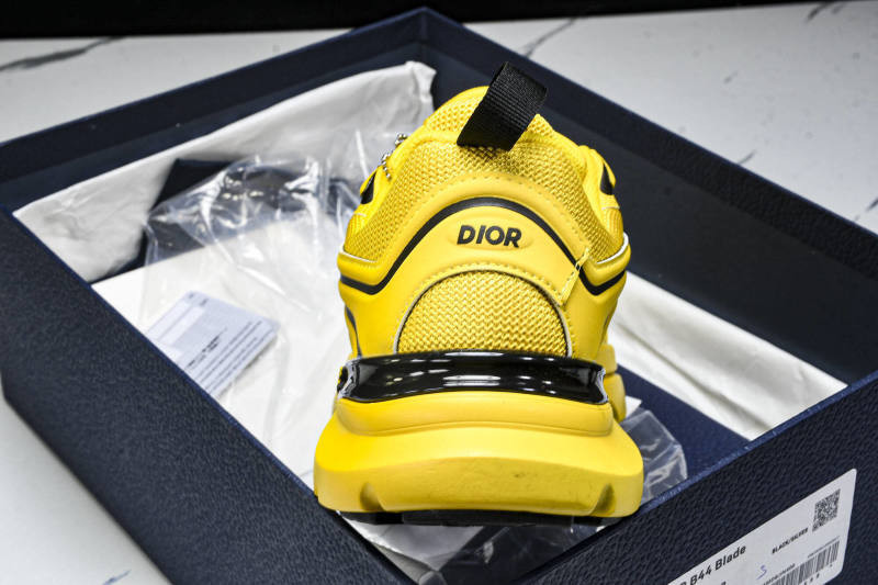 DR B44 Sneaker