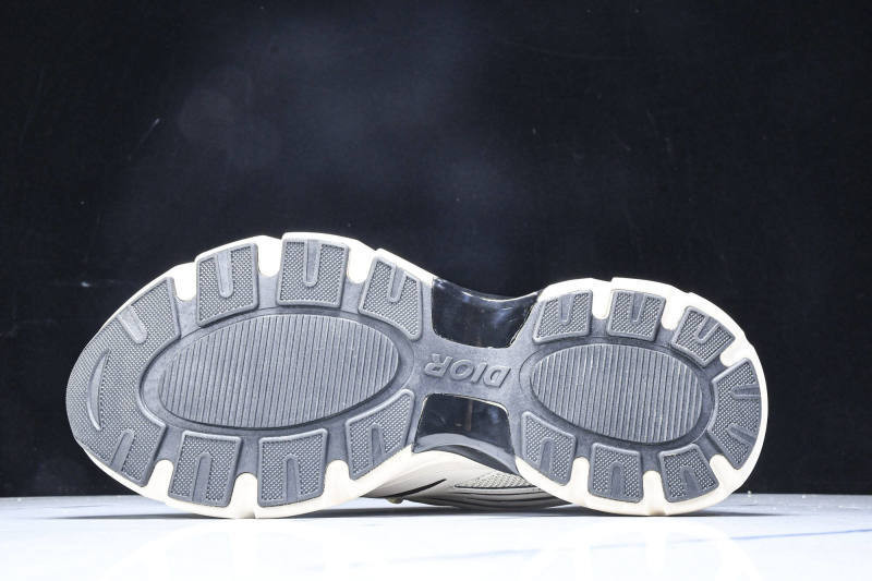 DR B44 Sneaker