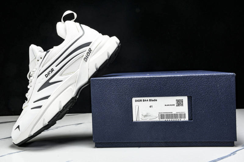 DR B44 Sneaker
