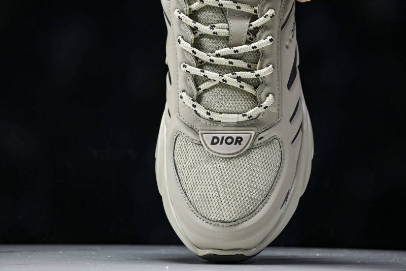 DR B44 Sneaker