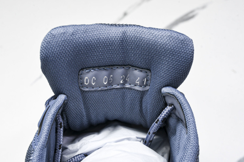 DR B44 Sneaker
