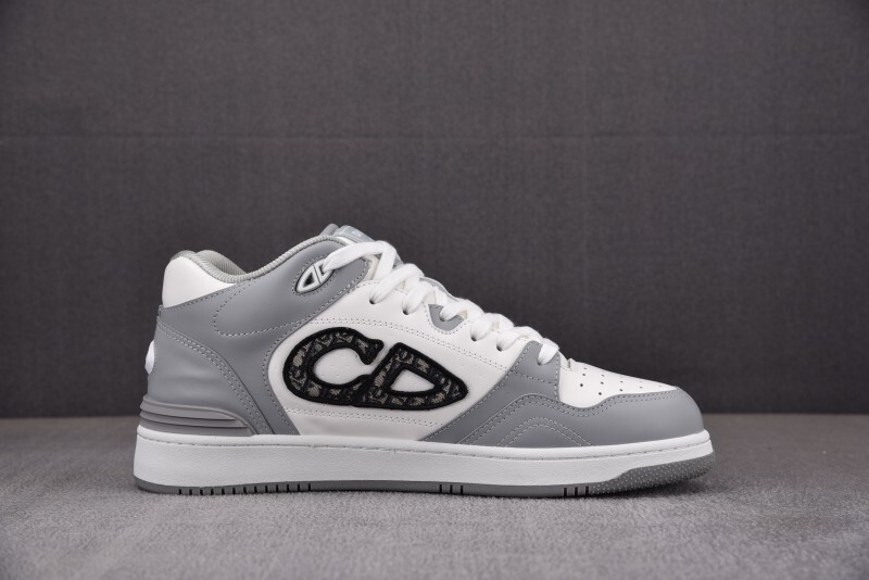 DR B57 Sneaker