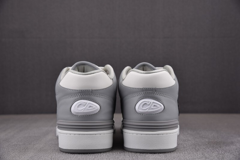 DR B57 Sneaker