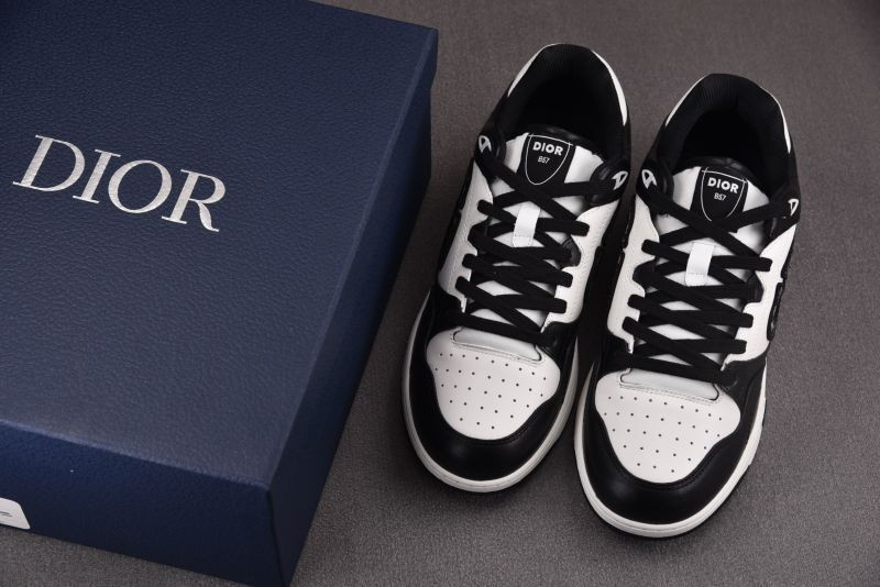 DR B57 Sneaker