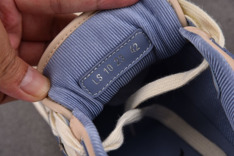 DR B57 Sneaker