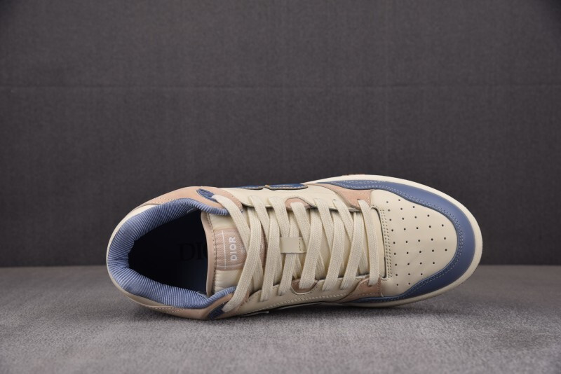 DR B57 Sneaker