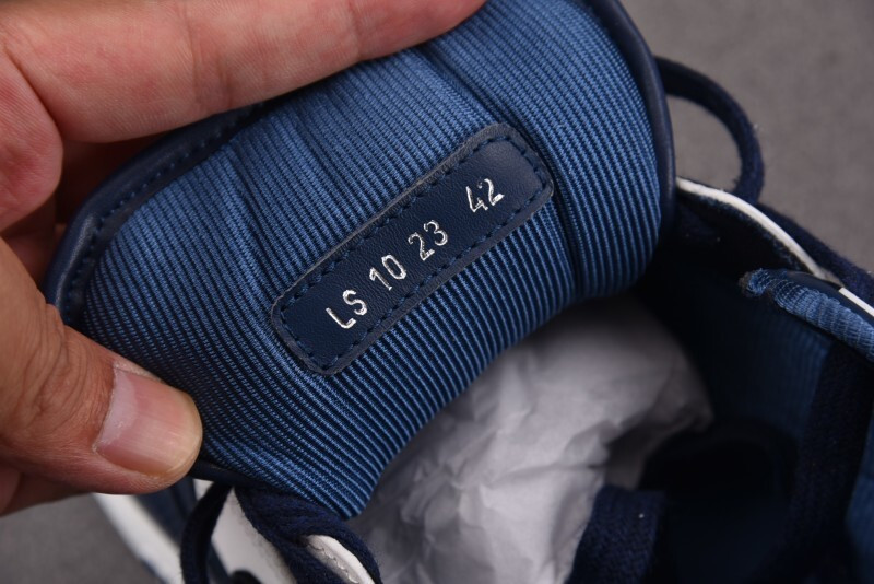 DR B57 Sneaker