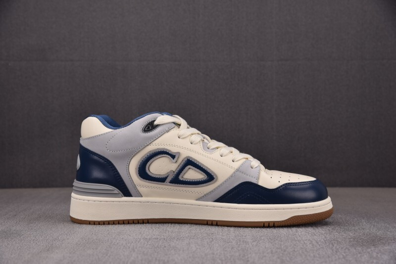 DR B57 Sneaker