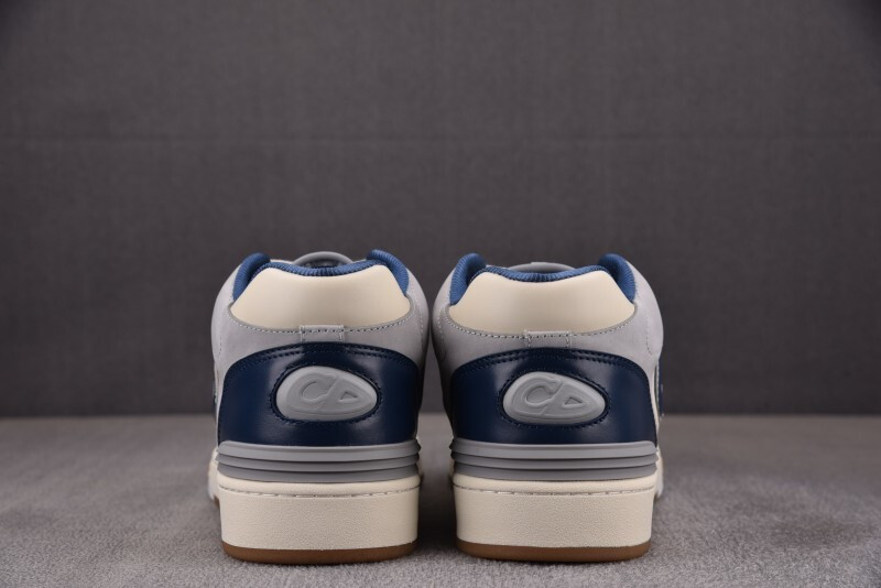 DR B57 Sneaker