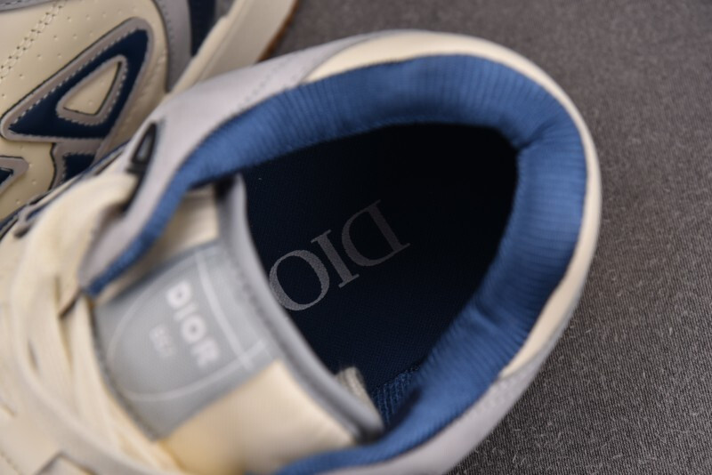 DR B57 Sneaker