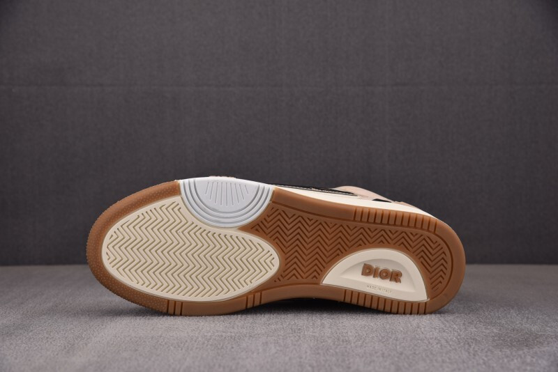 DR B57 Sneaker