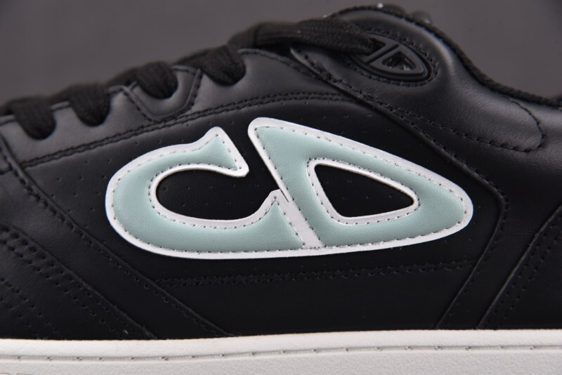 DR B57 Sneaker