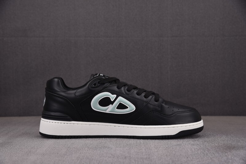 DR B57 Sneaker