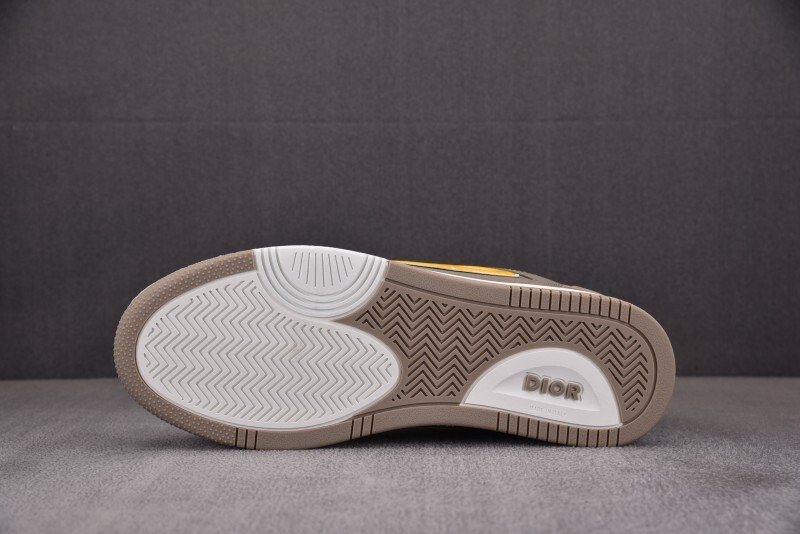 DR B57 Sneaker