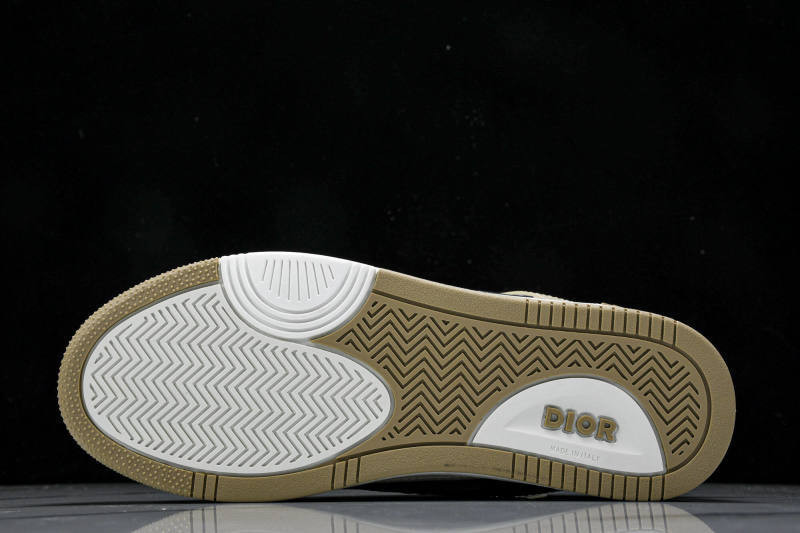 DR B57 Sneaker