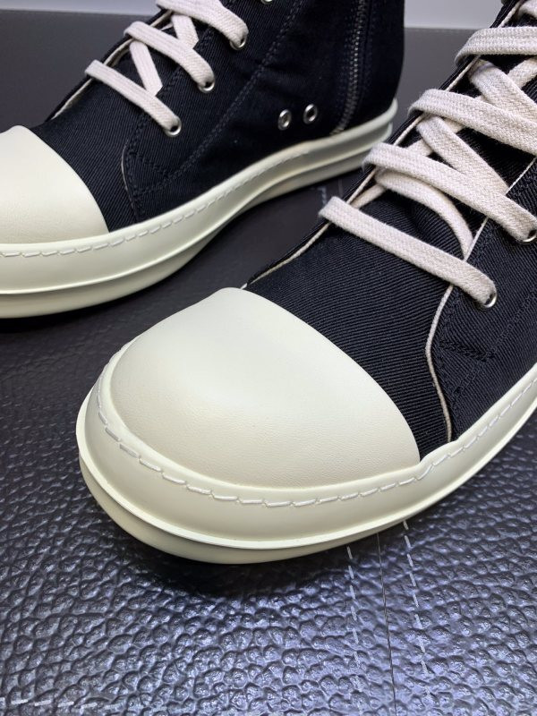 RO Sneakers