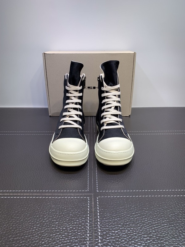 RO Sneakers