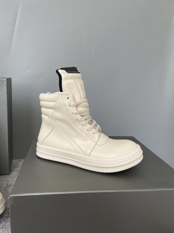 RO Sneakers