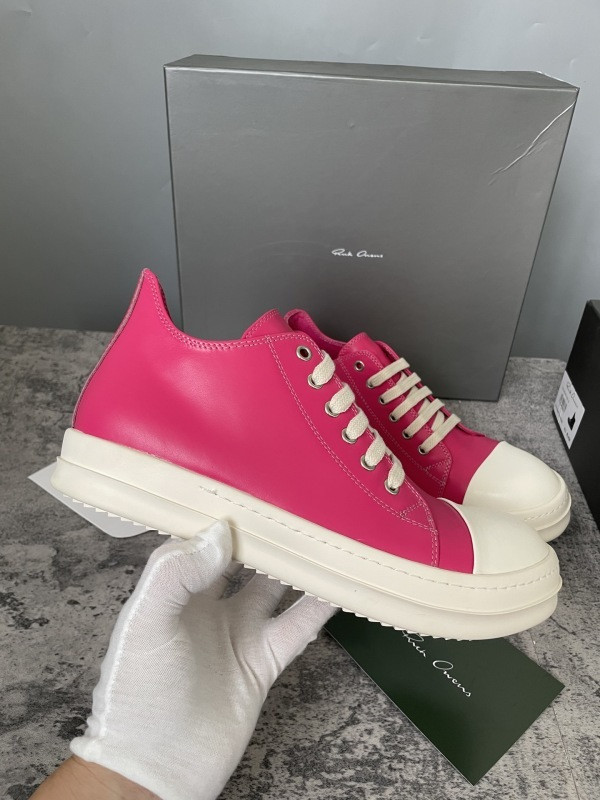 RO Sneakers