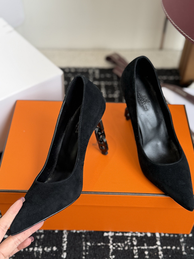 H**me5 HIGH HEELS