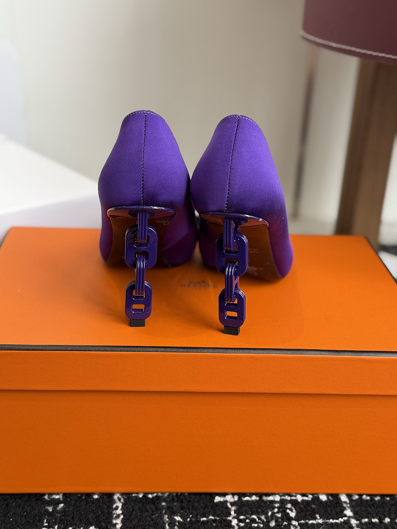 H**me5 HIGH HEELS