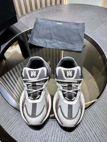 Amiri Runner