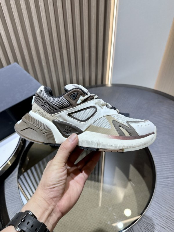 Amiri Runner