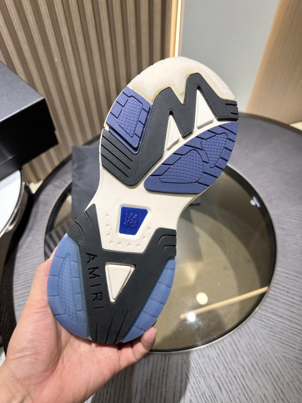 Amiri Runner