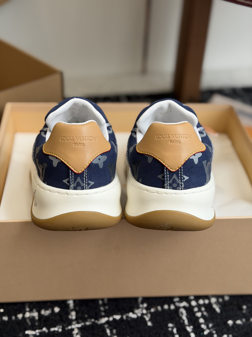 L*V TILTED Sneaker