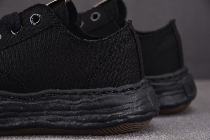 Ma1s0n Mihara Sneakers