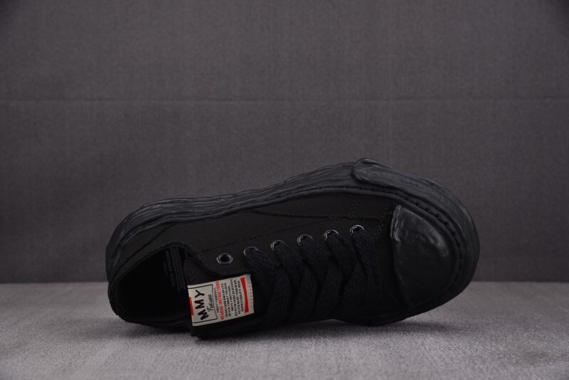 Ma1s0n Mihara Sneakers