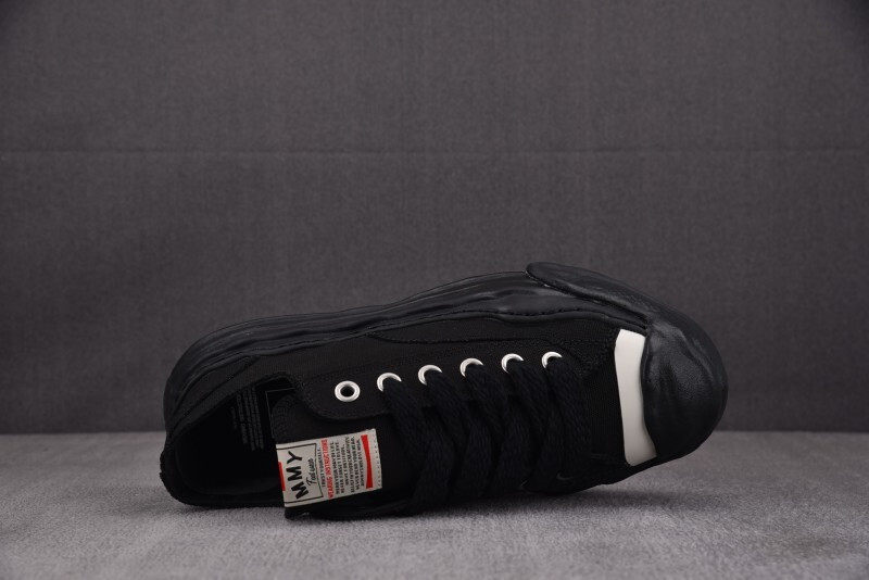Ma1s0n Mihara Sneakers