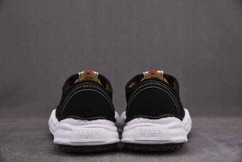 Ma1s0n Mihara Sneakers