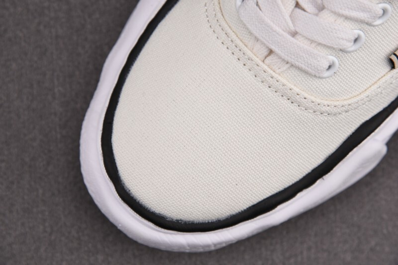 Ma1s0n Mihara Sneakers