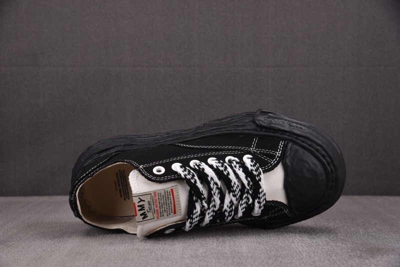 Ma1s0n Mihara Sneakers