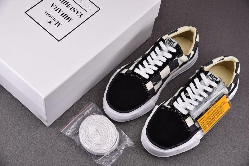 Ma1s0n Mihara Sneakers
