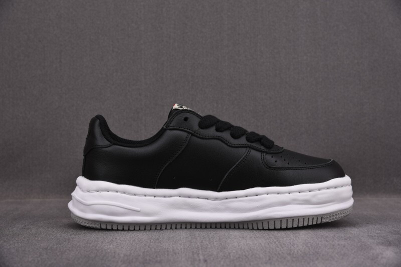 Ma1s0n Mihara Sneakers