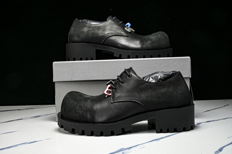 Balenciaga hummer