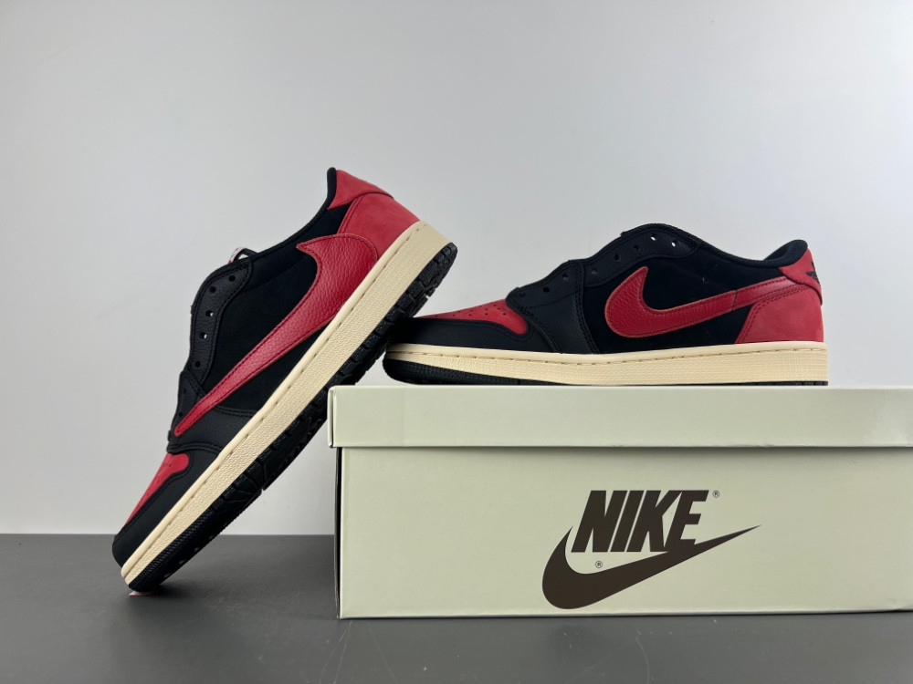 Travis Scott x Air Jordan 1 Low DM7866-061