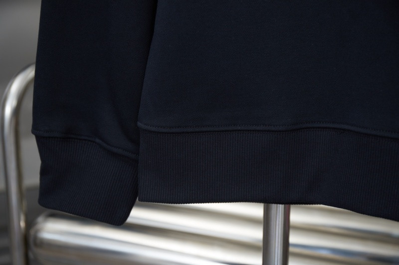 L*V HOODIE