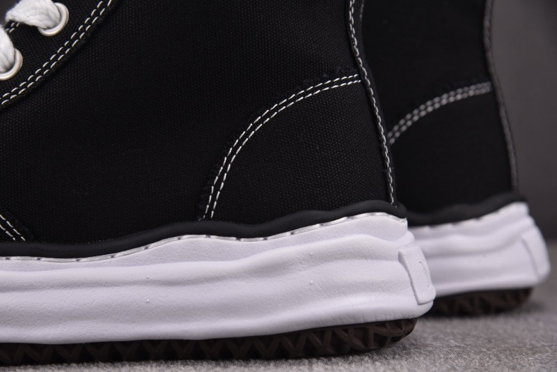 Ma1s0n Mihara Sneakers