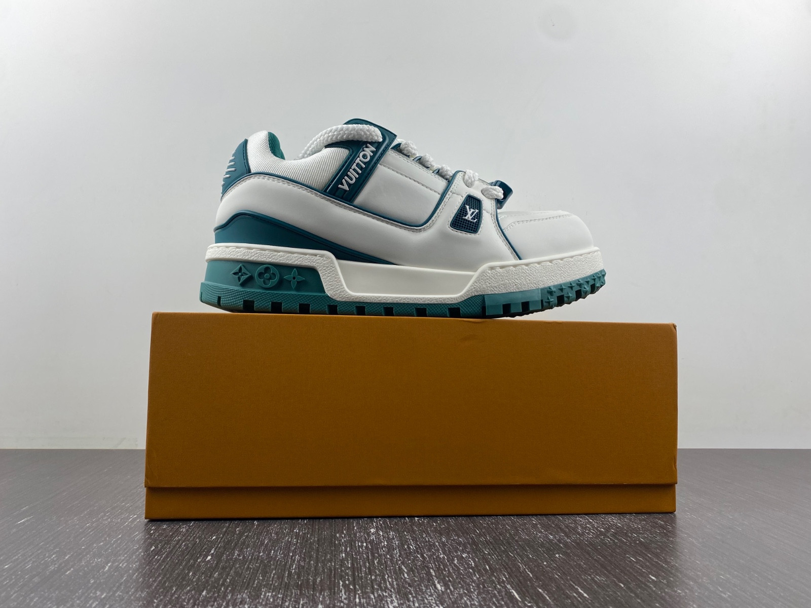 L*V Trainer Maxxi