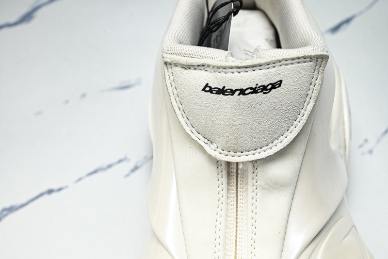 BLCG SNEAKER WBKBM9000