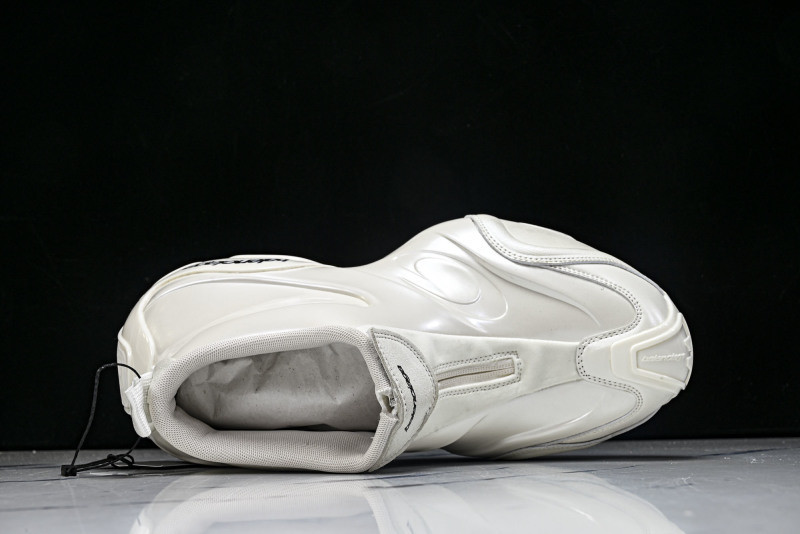 BLCG SNEAKER WBKBM9000