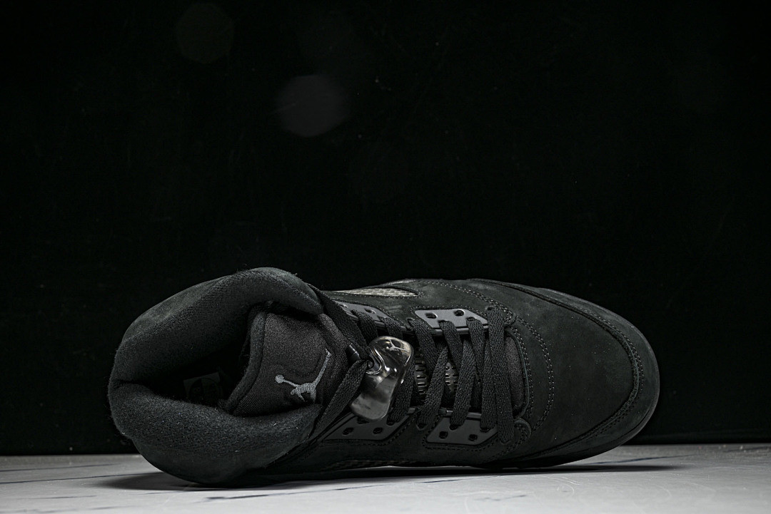 Air Jordan 5 Retro "Black Cat" FZ2239-001