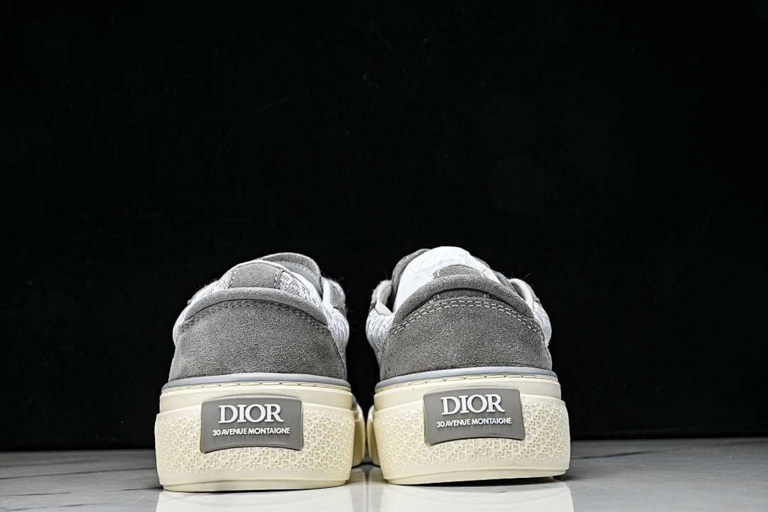 DR B33 Sneaker