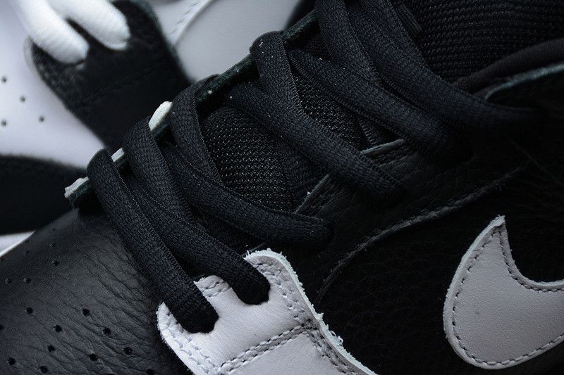 SB Dunk Low 
