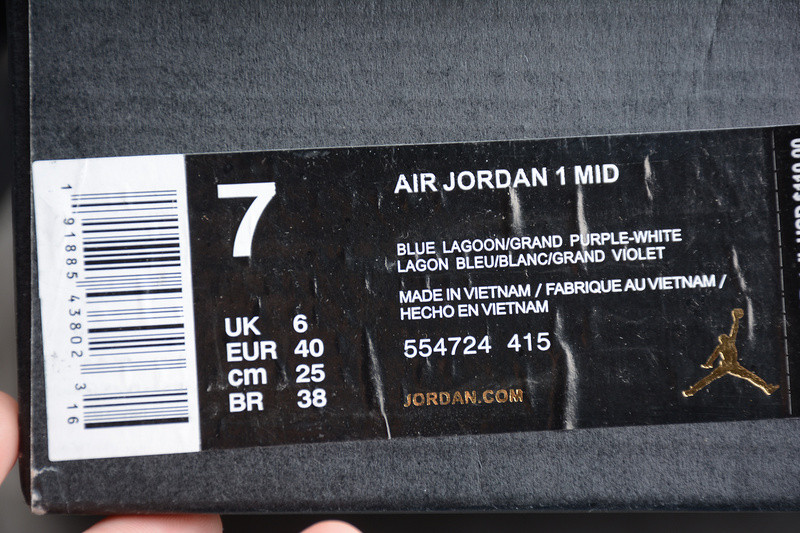 Air Jordan 1 Mid "Hornets " 554724-415
