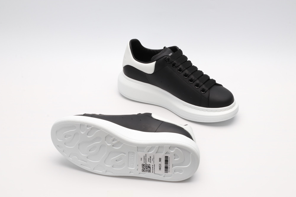 MQ Sneakers